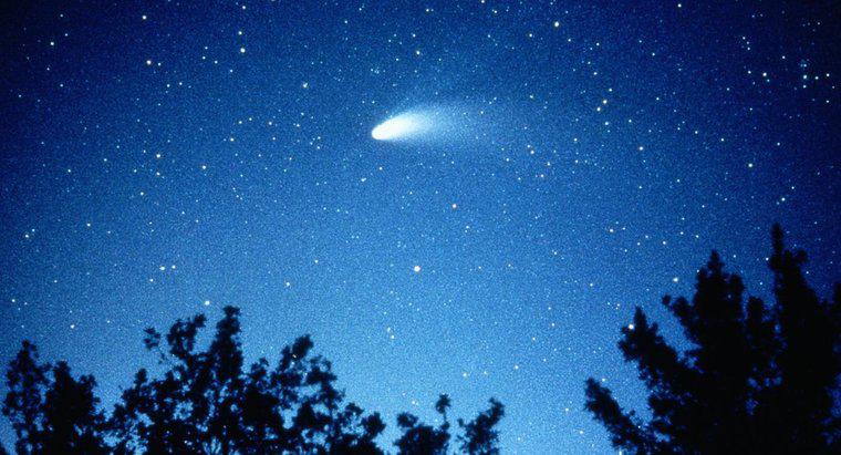 Wie beginnt und endet ein Komet?