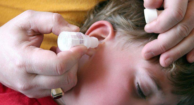 Können Ohrentropfen zur Behandlung eines verstopften Ohrs verwendet werden?