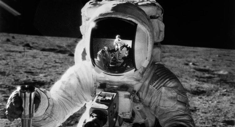 Wie hat ein Stift Neil Armstrong und Buzz Aldrin gerettet?