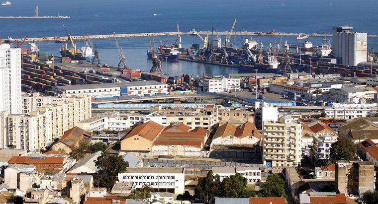 Was ist eine Liste algerischer Häfen?