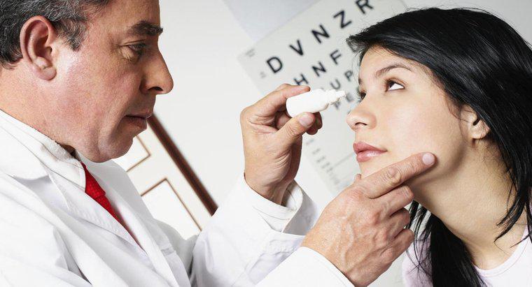 Was sind Namen für antibiotische Augentropfen?