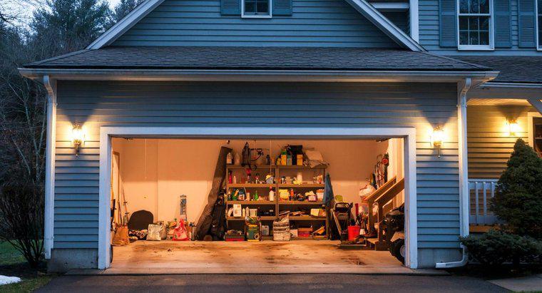 Wie reinigt man einen Garagenboden?