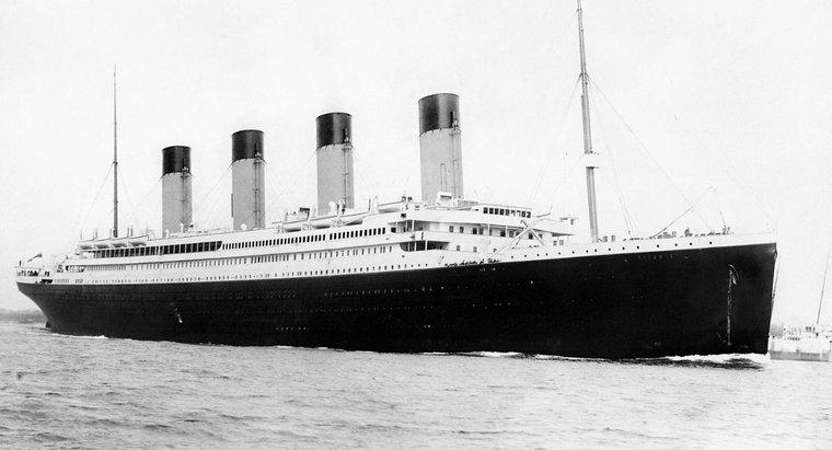 Wie viele Kabinen zweiter Klasse hatte die Titanic?