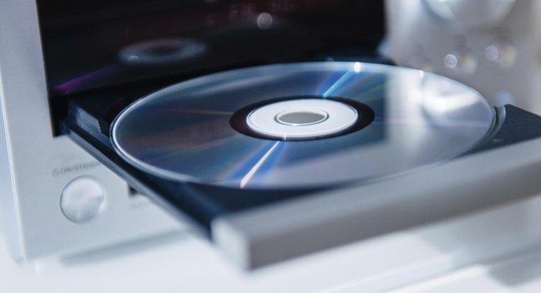 Was sind einige CD-Player, die von Experten hoch bewertet werden?