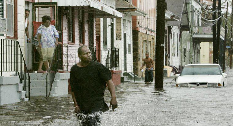 Wie lange dauerte Hurrikan Katrina?