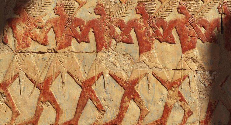 Was trugen die alten ägyptischen Pharaonen?