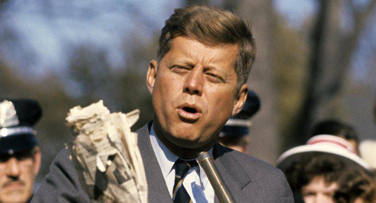 Warum war JFK so beliebt?