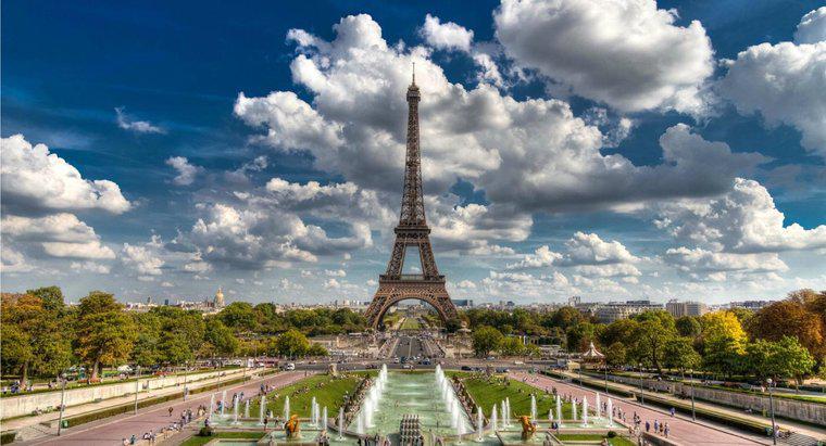 Warum ist der Eiffelturm berühmt?