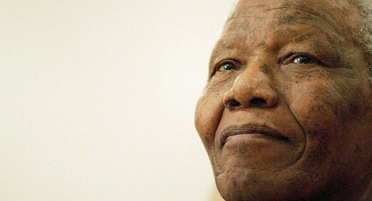 Wie hat Nelson Mandela die Weltgeschichte beeinflusst?