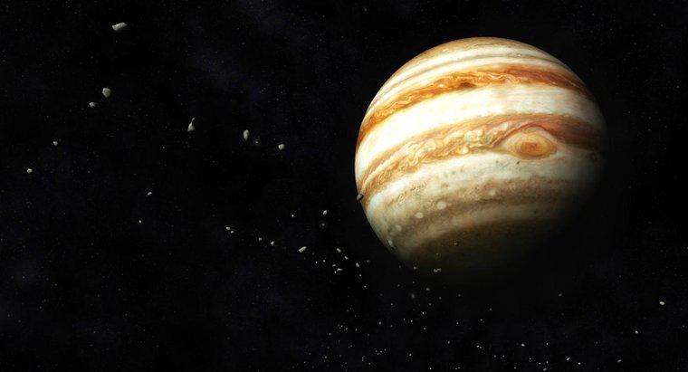 Wie viele Meilen ist Jupiter von der Erde entfernt?