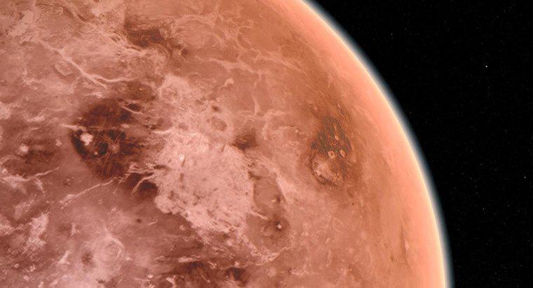 Was sind die niedrigen und hohen Temperaturen auf der Venus?