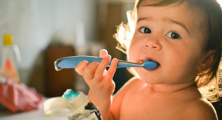 Was passiert, wenn Sie Zahnpasta schlucken?