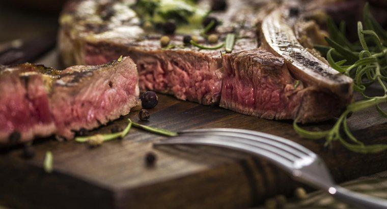 Wie wärme ich Steak auf, ohne es auszutrocknen?