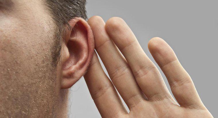 Können Sie Wasserstoffperoxid in Ihr Ohr geben?