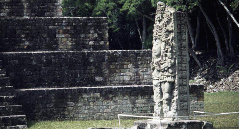 Wie heißen einige Maya-Könige?