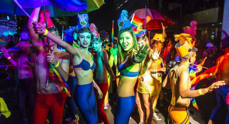Was sind einige Kostümideen für eine Karnevalsparty?