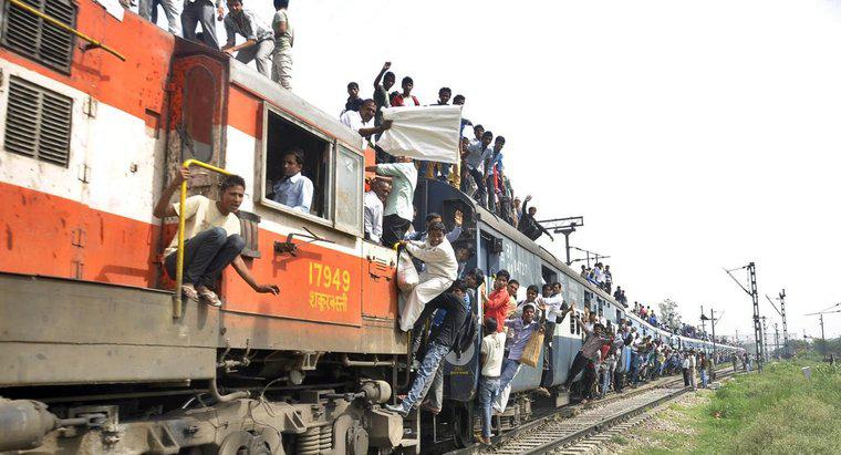 Was versteht man unter "Second Sitting" bei Indian Railways?