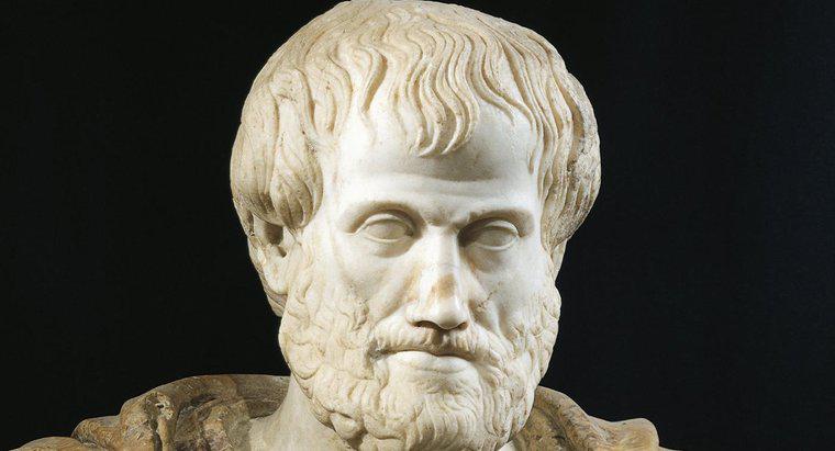 Was dachte Aristoteles über das Sonnensystem?