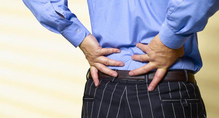 Was sind die Symptome eines eingeklemmten Nervs im Rücken?