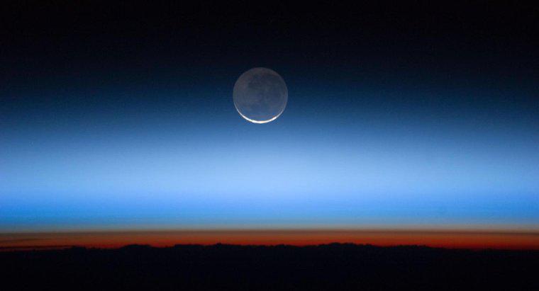 Welche atmosphärische Schicht enthält das meiste Ozon?