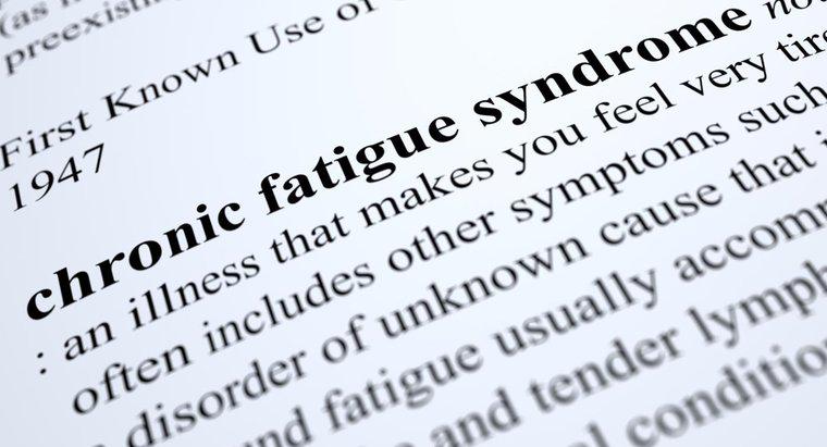Was sind einige Symptome des Chronic Fatigue Syndroms?