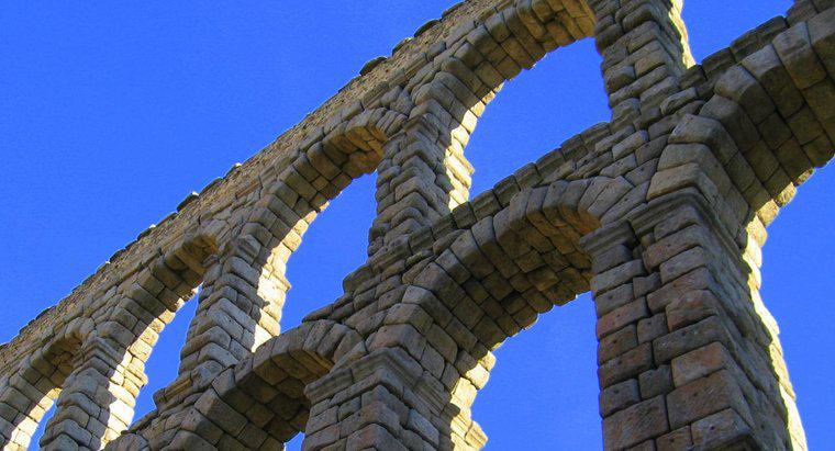 Wie wirkt sich die römische Architektur auf die moderne Gesellschaft aus?