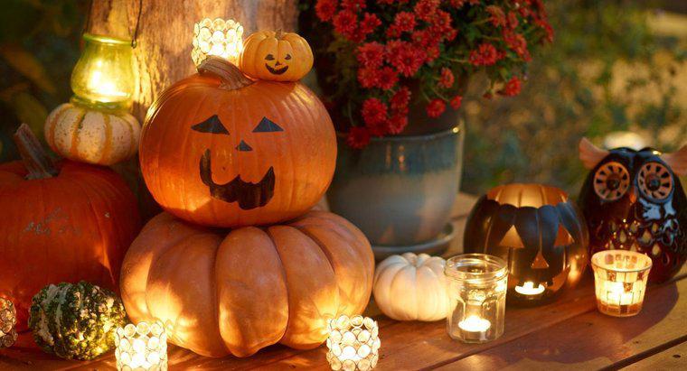 Welche Wörter beschreiben Halloween?