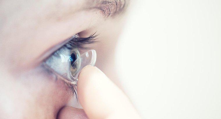 Was sind einige Tipps zum Entfernen von Kontaktlinsen?