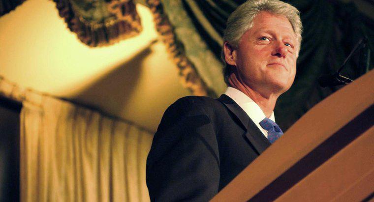Was hat Bill Clinton als Oberbefehlshaber getan?